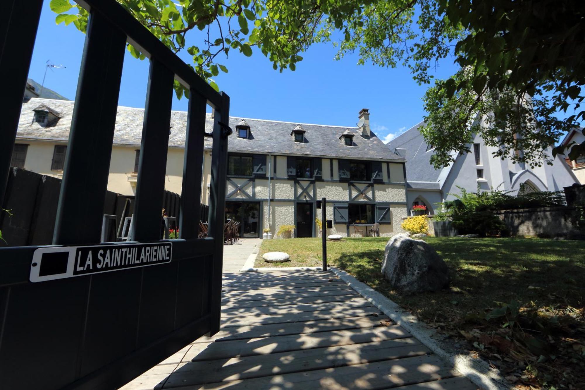 La Sainthilarienne Bed & Breakfast Exterior photo